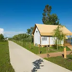 Nabi Glamping & 3* Castel Volturno