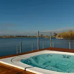 Nabi Glamping & 3*