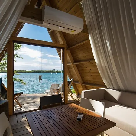 Nabi Glamping & Luxuszelt Castel Volturno