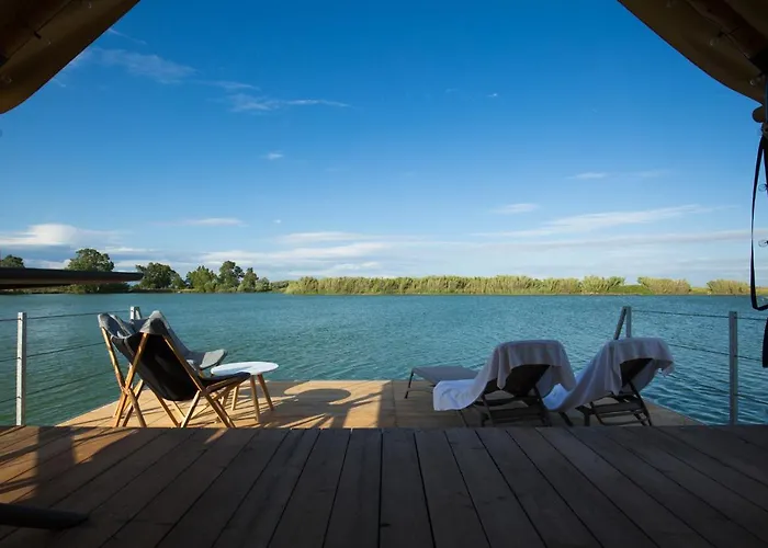 Nabi Glamping & 3* كاستيل فولتورنو