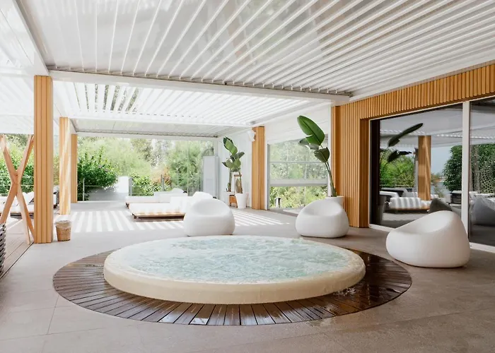 Nabi Glamping & خيمة فخمة كاستيل فولتورنو