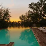 אוהל מפואר Nabi Glamping & קסטל וולטורנו