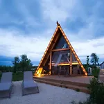 Nabi Glamping & קסטל וולטורנו