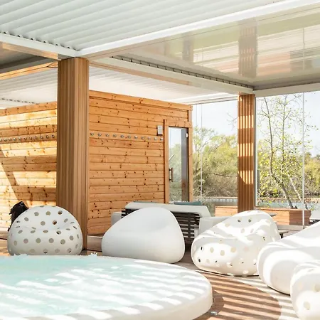 Luxury tent Nabi Glamping &