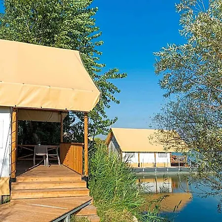 Nabi Glamping & 3* Castel Volturno