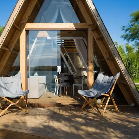 Luxury tent Nabi Glamping &
